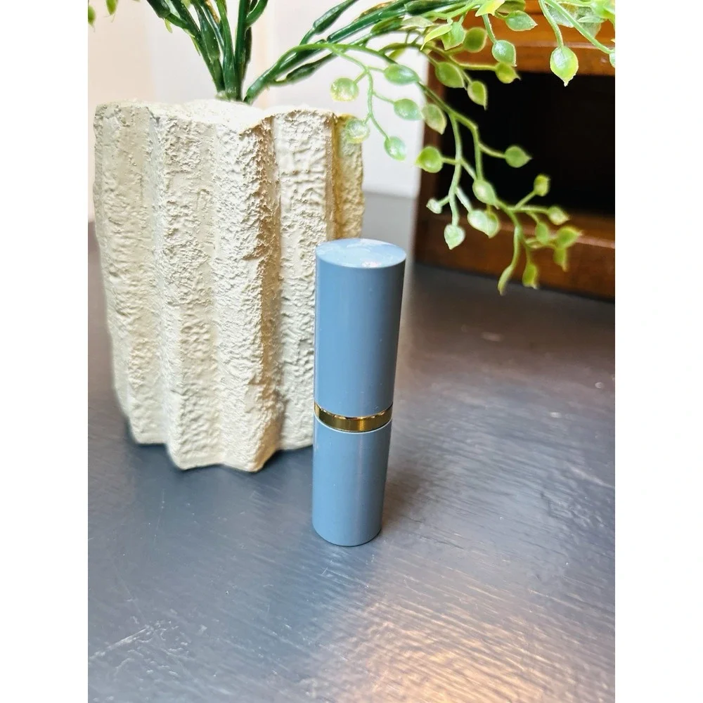 ESTEE LAUDER Rosewood #12 RE-Nutriv Lipstick RARE & VERY DIFFICULT TO FIND